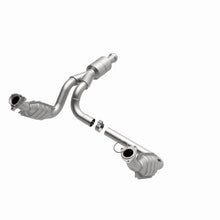 Load image into Gallery viewer, MagnaFlow Exhaust Products 51578 OEM Grade Direct-Fit Catalytic Converter for Select Cadillac Escalade, Chevrolet Avalanche, Chevrolet Silverado 1500, Chevrolet Suburban 1500, Chevrolet Tahoe, GMC Sierra 1500, GMC Yukon, GMC Yukon XL