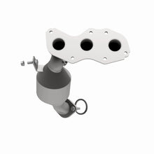 Load image into Gallery viewer, MagnaFlow Exhaust Products 51858 OEM Grade Manifold Catalytic Converter for Select Toyota Highlander, Toyota Sienna