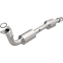 Load image into Gallery viewer, MagnaFlow Exhaust Products 5582626 California CARB Direct-Fit Catalytic Converter for Select Toyota Sequoia, Toyota Tundra