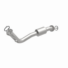 Load image into Gallery viewer, MagnaFlow Exhaust Products 5571541 California CARB Direct-Fit Catalytic Converter for Select Toyota RAV4