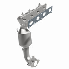 Load image into Gallery viewer, MagnaFlow Exhaust Products 5451159 California CARB Manifold Catalytic Converter for Select Jeep Cherokee