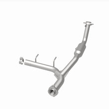 Load image into Gallery viewer, MagnaFlow Exhaust Products 4651411 California CARB Direct-Fit Catalytic Converter for Select Ford Expedition