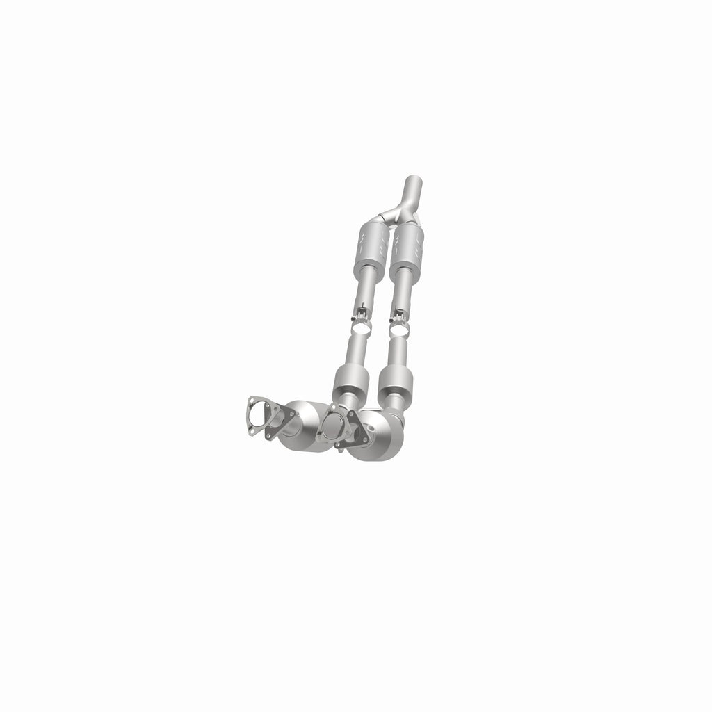 MagnaFlow Exhaust Products 551838 California CARB Direct-Fit Catalytic Converter for Select Volkswagen Passat