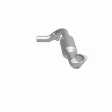 Load image into Gallery viewer, MagnaFlow Exhaust Products 4451166 California CARB Direct-Fit Catalytic Converter for Select Lincoln Navigator
