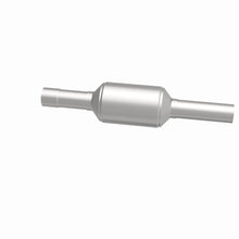 Load image into Gallery viewer, MagnaFlow Exhaust Products 3391221 California CARB Direct-Fit Catalytic Converter for Select Jeep Cherokee, Jeep Grand Cherokee, Jeep Wrangler