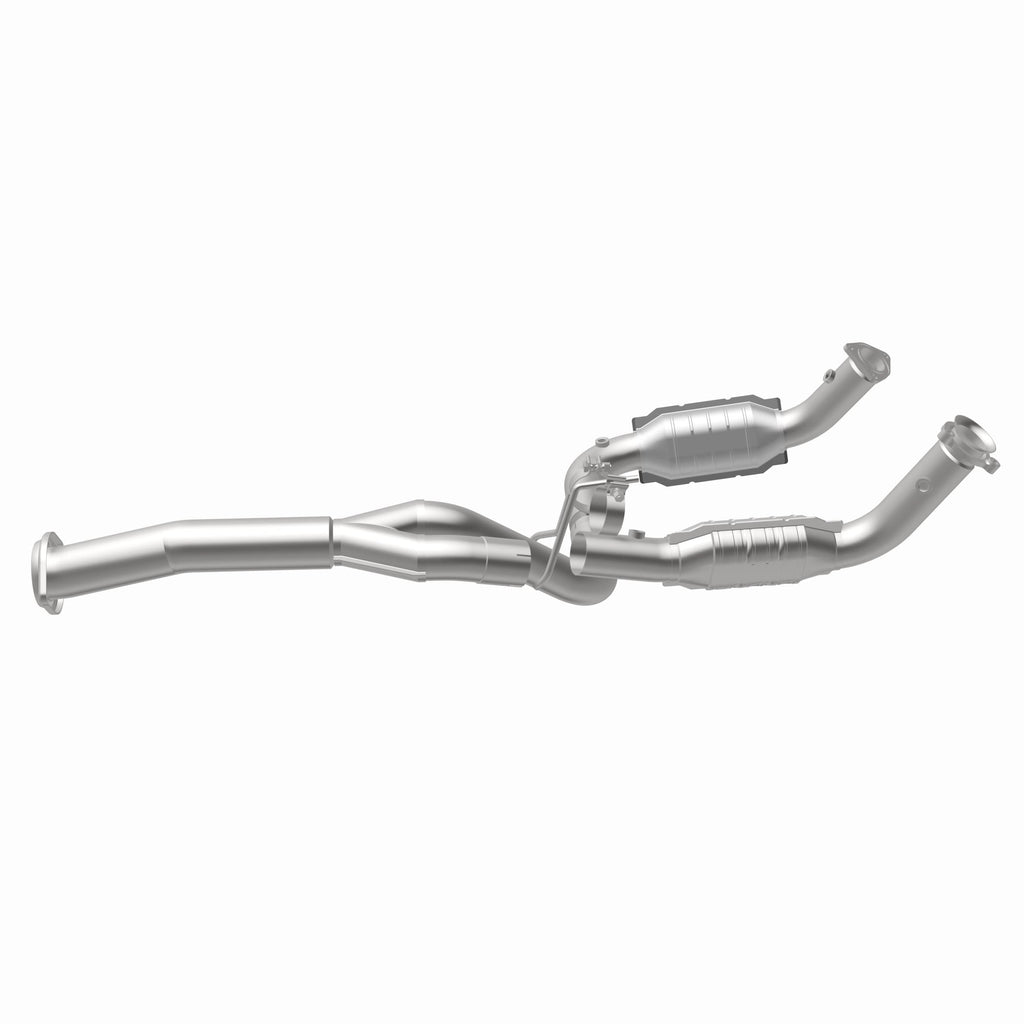 MagnaFlow Exhaust Products 21-252 OEM Grade Direct-Fit Catalytic Converter for Select Chevrolet Silverado HD, Chevrolet Silverado HD, GMC Sierra HD, GMC Sierra HD