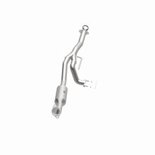 Load image into Gallery viewer, MagnaFlow Exhaust Products 5561676 California CARB Direct-Fit Catalytic Converter for Select Ford Ranger, Mazda B3000