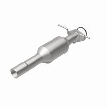Load image into Gallery viewer, MagnaFlow Exhaust Products 5571196 California CARB Direct-Fit Catalytic Converter for Select Ford Focus