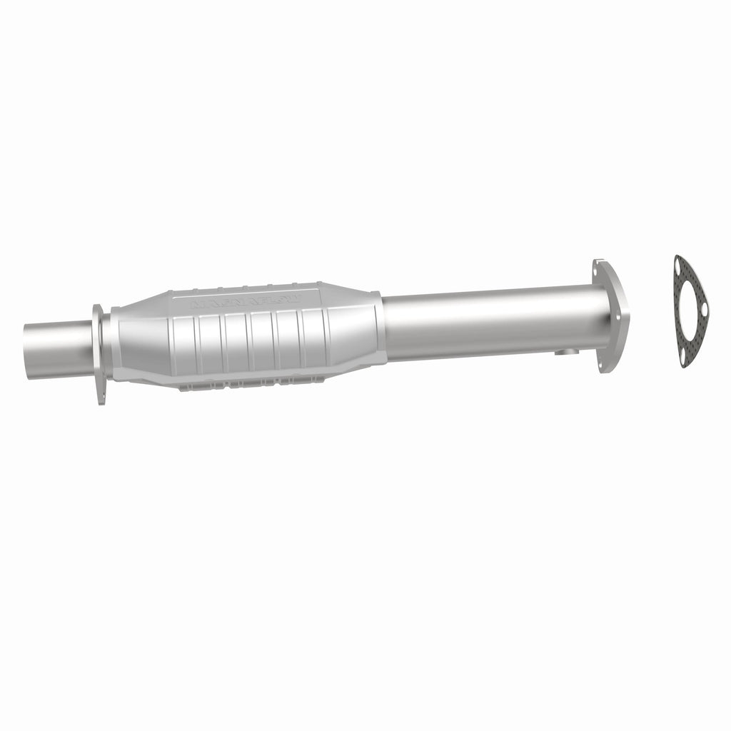 MagnaFlow Exhaust Products 93483 Standard Grade Direct-Fit Catalytic Converter for Select Chevrolet S10, GMC Sonoma