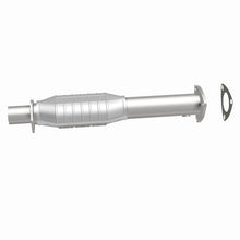 Load image into Gallery viewer, MagnaFlow Exhaust Products 93483 Standard Grade Direct-Fit Catalytic Converter for Select Chevrolet S10, GMC Sonoma