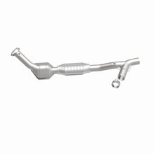 Load image into Gallery viewer, MagnaFlow Exhaust Products 23322 HM Grade Direct-Fit Catalytic Converter for Select Ford Expedition, Ford F-150, Ford F-250, Lincoln Navigator