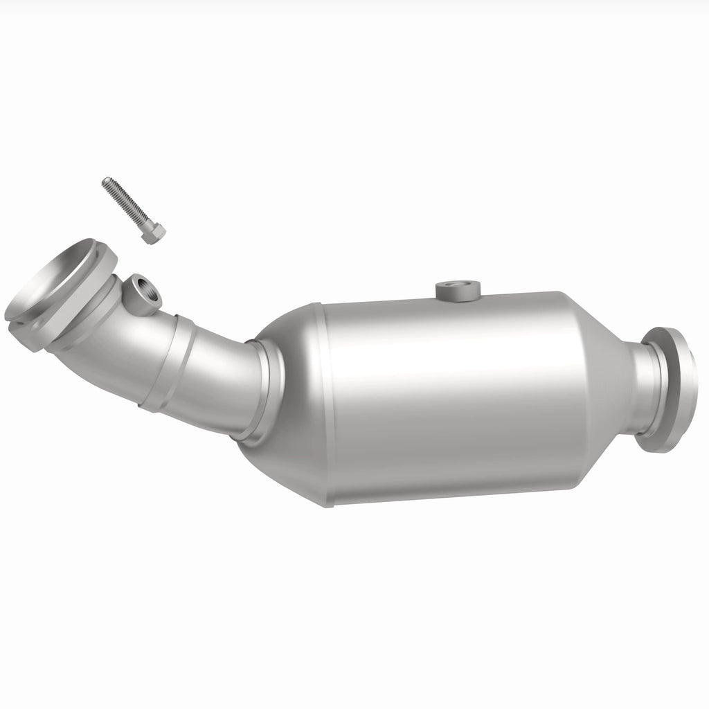 MagnaFlow Exhaust Products 21-681 OEM Grade Direct-Fit Catalytic Converter for Select Mercedes-Benz C400, Mercedes-Benz C43 AMG, Mercedes-Benz C450 AMG, Mercedes-Benz E43 AMG, Mercedes-Benz E450, Mercedes-Benz GLC43 AMG