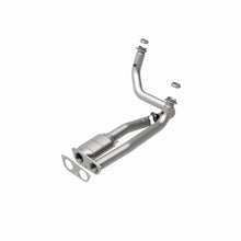 Load image into Gallery viewer, MagnaFlow Exhaust Products 93607 HM Grade Direct-Fit Catalytic Converter for Select Chevrolet C2500, Chevrolet C2500 Suburban, Chevrolet C3500, Chevrolet C6500 Kodiak, Chevrolet C7500 Kodiak, Chevrolet K2500, Chevrolet K2500 Suburban, Chevrolet K3500,