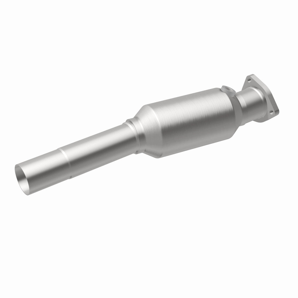 MagnaFlow Exhaust Products 22915 Standard Grade Direct-Fit Catalytic Converter for Select Volkswagen Corrado, Volkswagen Golf, Volkswagen Jetta, Volkswagen Passat