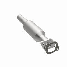 Load image into Gallery viewer, MagnaFlow Exhaust Products 5671808 California CARB Direct-Fit Catalytic Converter for Select Ford Taurus, Ford Taurus X, Mercury Sable