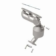Load image into Gallery viewer, MagnaFlow Exhaust Products 5582548 California CARB Manifold Catalytic Converter for Select Toyota Sienna