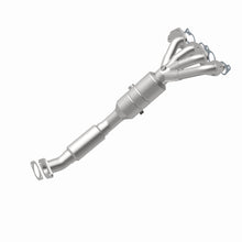 Load image into Gallery viewer, MagnaFlow Exhaust Products 49139 OEM Grade Manifold Catalytic Converter for Select Ford Focus
