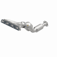 Load image into Gallery viewer, MagnaFlow Exhaust Products 5531351 California CARB Manifold Catalytic Converter for Select Mini Cooper