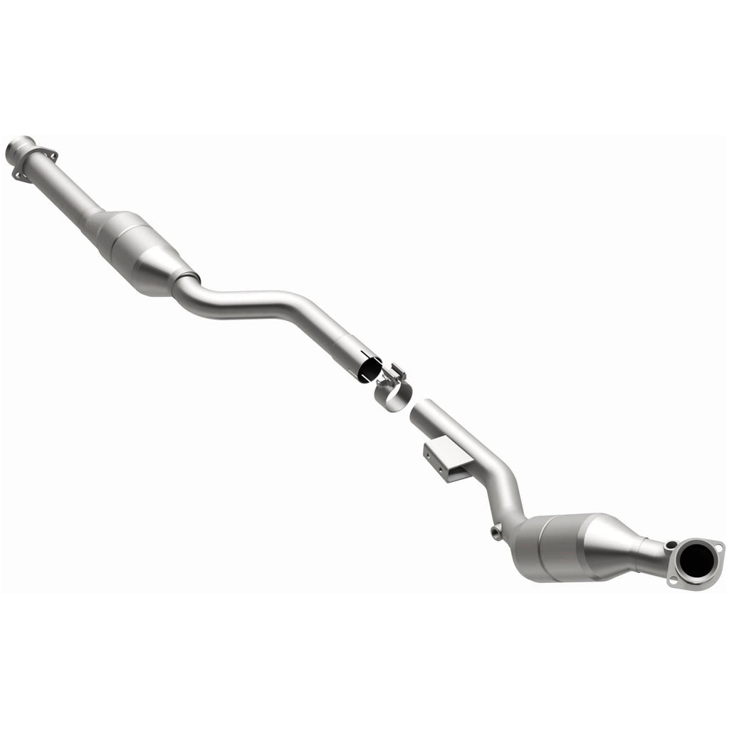 MagnaFlow Exhaust Products 51422 OEM Grade Direct-Fit Catalytic Converter for Select Mercedes-Benz E320