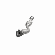 Load image into Gallery viewer, MagnaFlow Exhaust Products 51722 OEM Grade Direct-Fit Catalytic Converter for Select Saturn Vue