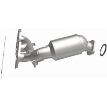 Load image into Gallery viewer, MagnaFlow Exhaust Products 5582556 California CARB Manifold Catalytic Converter for Select Toyota Sienna