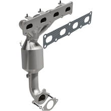 Load image into Gallery viewer, MagnaFlow Exhaust Products 5551159 California CARB Manifold Catalytic Converter for Select Jeep Cherokee
