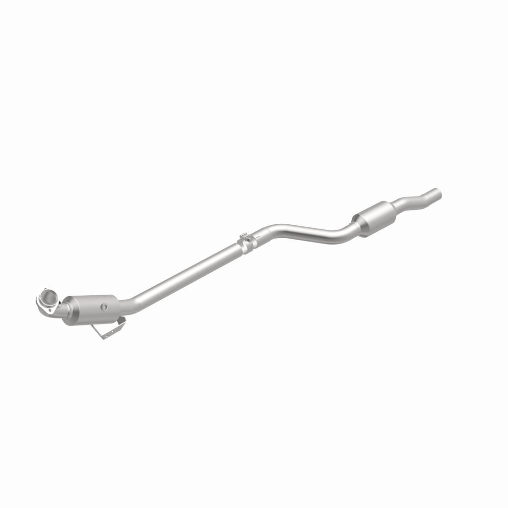 MagnaFlow Exhaust Products 21-440 OEM Grade Direct-Fit Catalytic Converter for Select Mercedes-Benz GLK350