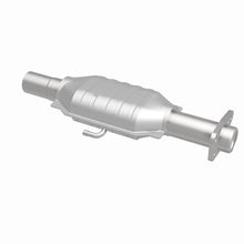 Load image into Gallery viewer, MagnaFlow Exhaust Products 3322447 California CARB Direct-Fit Catalytic Converter for Select Buick Electra, Buick LeSabre, Buick Riviera, Cadillac Brougham, Cadillac Commercial Chassis, Cadillac DeVille, Cadillac Eldorado, Cadillac Fleetwood, Cadillac