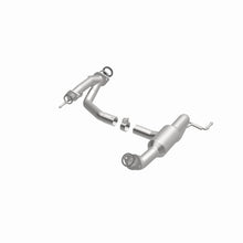 Load image into Gallery viewer, MagnaFlow Exhaust Products 52562 OEM Grade Direct-Fit Catalytic Converter for Select Toyota Tacoma