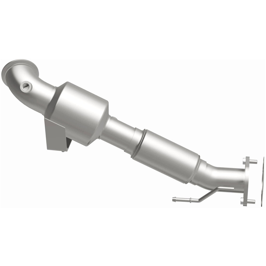 MagnaFlow Exhaust Products 51633 OEM Grade Direct-Fit Catalytic Converter for Select Ford Focus