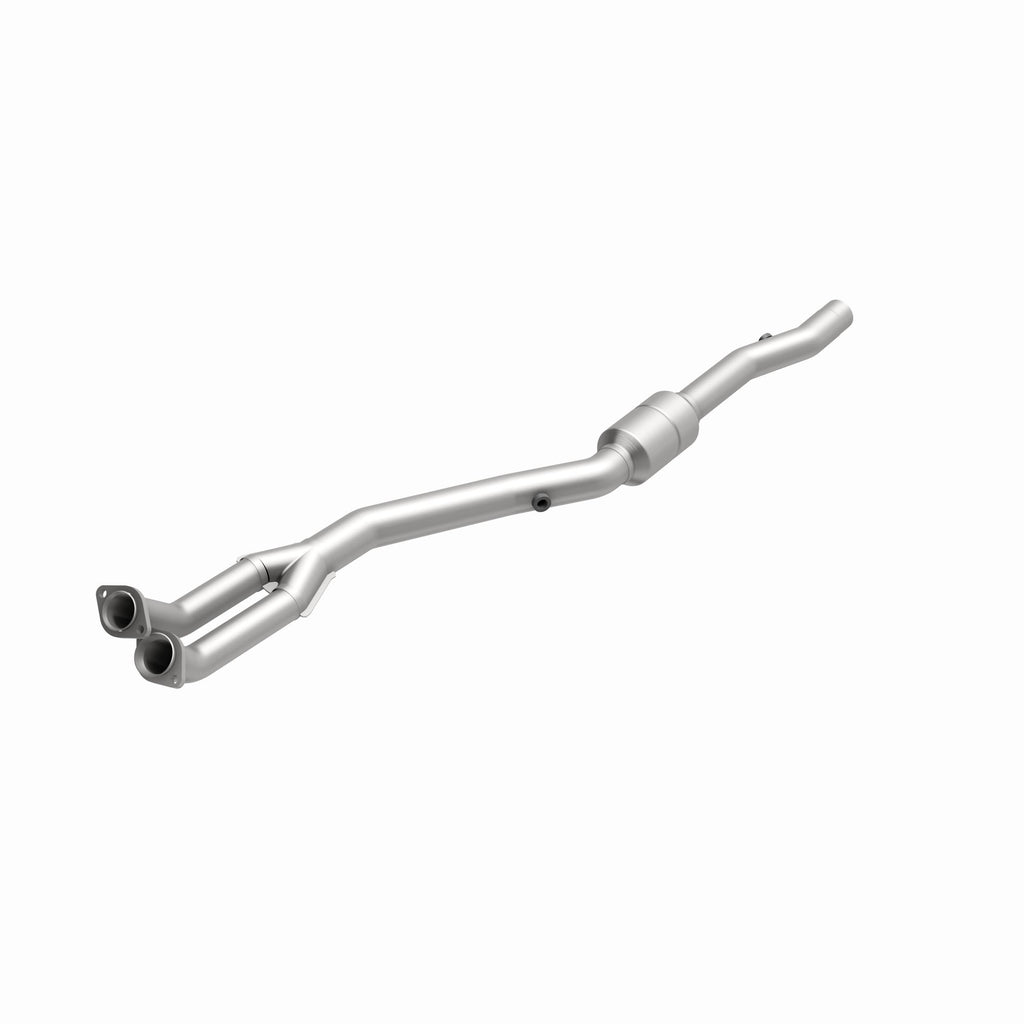 MagnaFlow Exhaust Products 4481687 California CARB Direct-Fit Catalytic Converter for Select BMW 840Ci