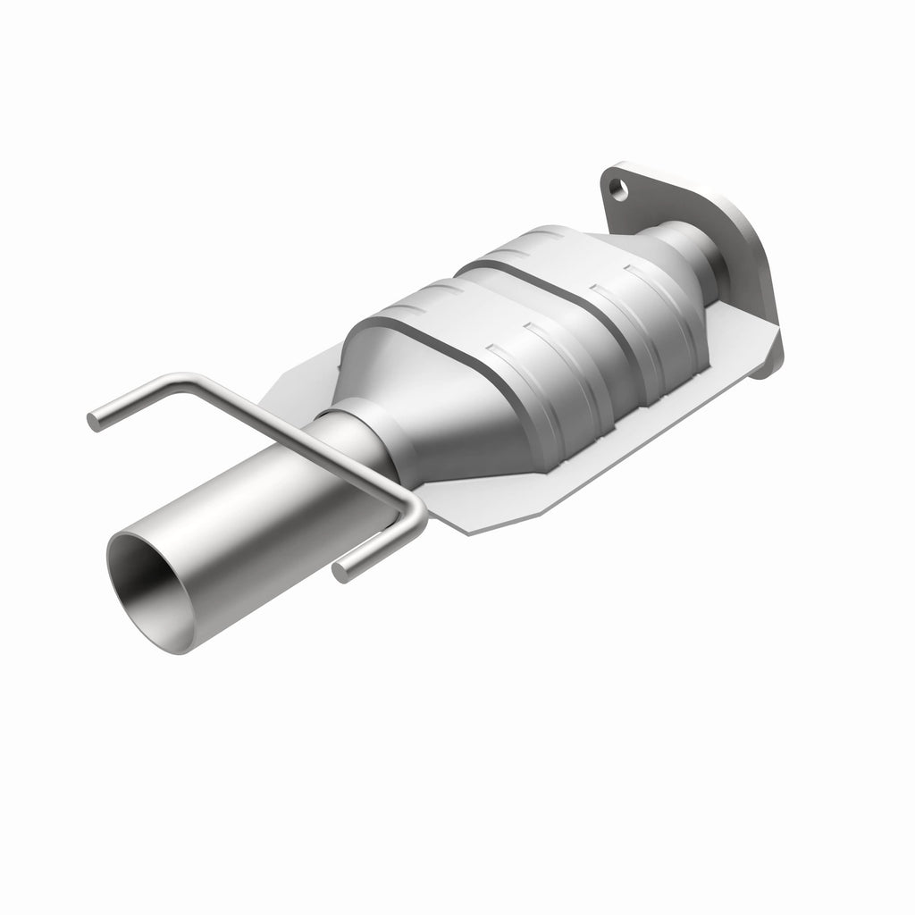 MagnaFlow Exhaust Products 51371 OEM Grade Direct-Fit Catalytic Converter for Select Lincoln Continental