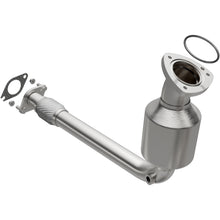 Load image into Gallery viewer, MagnaFlow Exhaust Products 5461926 California CARB Direct-Fit Catalytic Converter for Select Chevrolet Malibu, Pontiac G6, Saturn Aura
