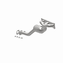 Load image into Gallery viewer, MagnaFlow Exhaust Products 5531762 California CARB Manifold Catalytic Converter for Select BMW 128i, BMW 325i, BMW 325xi, BMW 328i, BMW 328i xDrive, BMW 328xi, BMW 330i, BMW 330xi