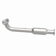 Load image into Gallery viewer, MagnaFlow Exhaust Products 5561668 California CARB Direct-Fit Catalytic Converter for Select Honda CR-V
