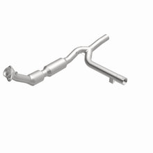Load image into Gallery viewer, MagnaFlow Exhaust Products 4583622 California CARB Direct-Fit Catalytic Converter for Select Ford F-150
