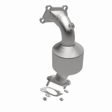 Load image into Gallery viewer, MagnaFlow Exhaust Products 5582881 California CARB Manifold Catalytic Converter for Select Chevrolet Equinox, GMC Terrain