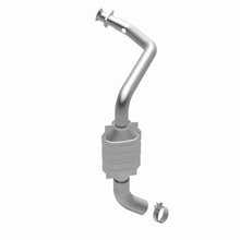 Load image into Gallery viewer, MagnaFlow Exhaust Products 93615 HM Grade Direct-Fit Catalytic Converter for Select Chevrolet Express 1500, Chevrolet Express 2500, Chevrolet Express 3500, Chevrolet G30, GMC G3500, GMC Savana 1500, GMC Savana 2500, GMC Savana