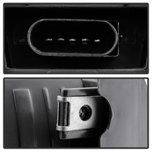 Load image into Gallery viewer, Spyder Auto 5075871 XTune Euro Style Tail Lights for Select Land Rover Range Rover
