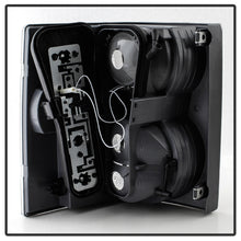 Load image into Gallery viewer, Spyder Auto 5075871 XTune Euro Style Tail Lights for Select Land Rover Range Rover