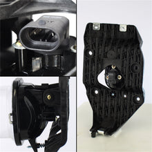 Load image into Gallery viewer, Spyder Auto 5076151 OEM Fog Lights for Select Ford F-250 Super Duty, Ford F-350 Super Duty, Ford F-450 Super Duty, Ford F-550 Super Duty