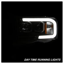 Load image into Gallery viewer, Spyder Auto 5084606 Projector Headlights for Select Dodge Ram 1500, Dodge Ram 2500, Dodge Ram