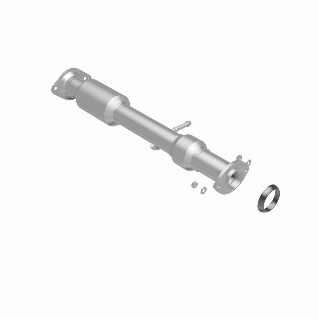 MagnaFlow Exhaust Products 52534 OEM Grade Direct-Fit Catalytic Converter for Select Toyota Highlander