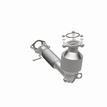 Load image into Gallery viewer, MagnaFlow Exhaust Products 5582941 California CARB Direct-Fit Catalytic Converter for Select Chevrolet Captiva Sport, Chevrolet Equinox, GMC Terrain