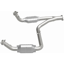 Load image into Gallery viewer, MagnaFlow Exhaust Products 93603 HM Grade Direct-Fit Catalytic Converter for Select Chevrolet C1500 Suburban, Chevrolet K1500 Suburban, Chevrolet Tahoe, GMC Yukon