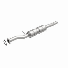 Load image into Gallery viewer, MagnaFlow Exhaust Products 55324 HM Grade Direct-Fit Catalytic Converter for Select Ford Excursion, Ford F-250 Super Duty, Ford F-350 Super Duty, Ford F-450 Super Duty, Ford F-550 Super Duty