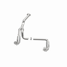 Load image into Gallery viewer, MagnaFlow Exhaust Products 51092 OEM Grade Direct-Fit Catalytic Converter for Select Chevrolet Express 1500, Chevrolet Express 2500, GMC Savana 1500, GMC Savana