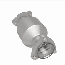 Load image into Gallery viewer, MagnaFlow Exhaust Products 5571476 California CARB Direct-Fit Catalytic Converter for Select Honda Accord