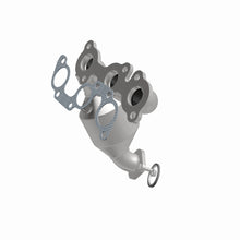 Load image into Gallery viewer, MagnaFlow Exhaust Products 49837 OEM Grade Manifold Catalytic Converter for Select Lexus RX330, Toyota Highlander, Toyota Sienna