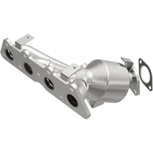 Load image into Gallery viewer, MagnaFlow Exhaust Products 5531429 California CARB Manifold Catalytic Converter for Select Hyundai Accent, Hyundai Veloster, Kia Rio, Kia Soul